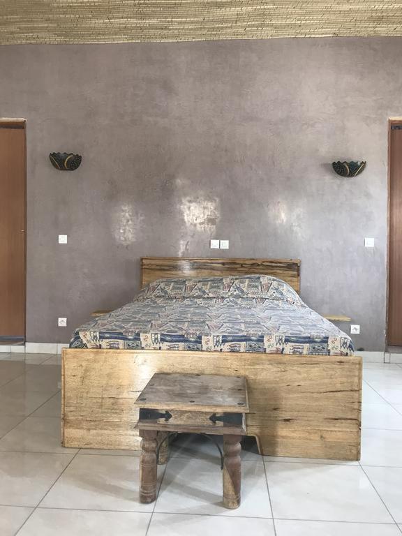 Auberge La Praline Toubakouta Bagian luar foto