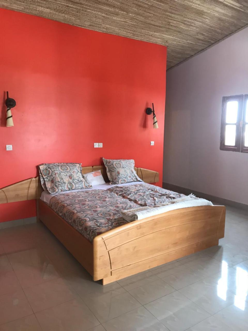 Auberge La Praline Toubakouta Bagian luar foto
